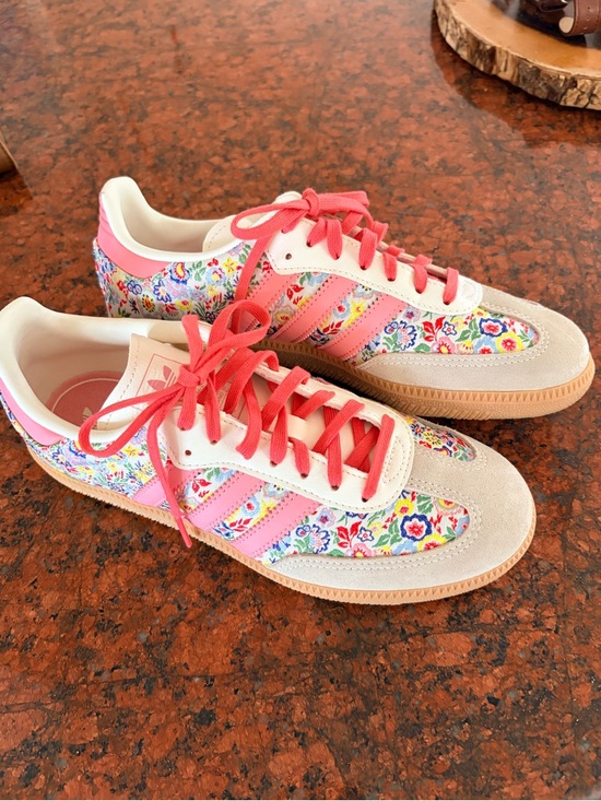 Adidas liberty Sambas Floral Pink Low-Top Sneakers with Coral Laces